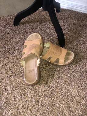 Dansko Sunburst Scalloped Slide Sandals